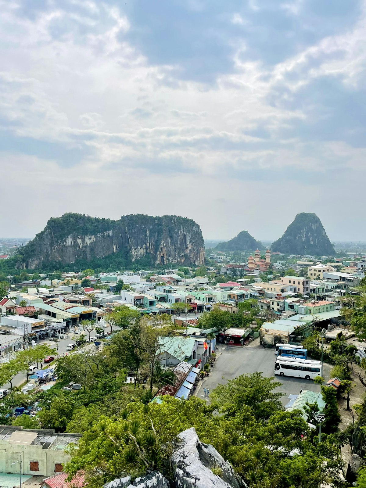 Linh ứng Ngũ Hành Sơn